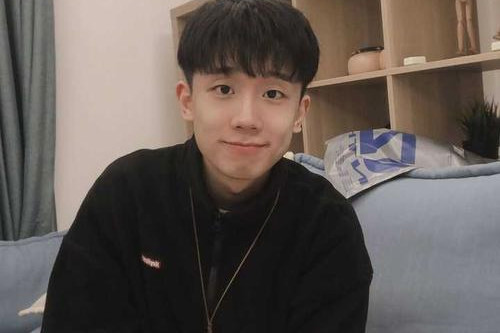 王不来自染与木青分手了,他们分手的原因究竟是什么?