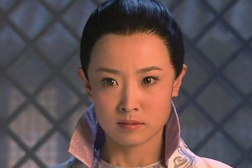 神探狄仁杰中如燕是苏显儿，那么真的如燕是谁？还是没有这个人？