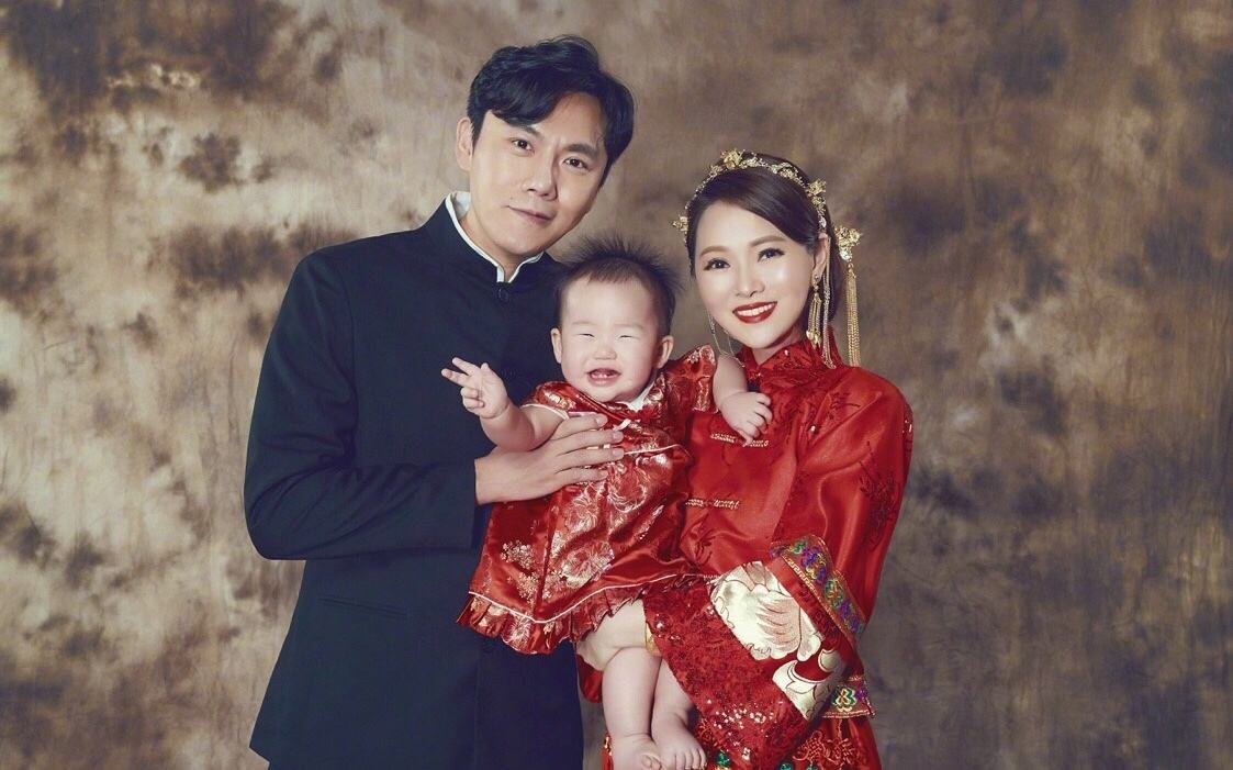 伊能静和庾澄庆的婚姻结束，是因为“牵手门”吗？