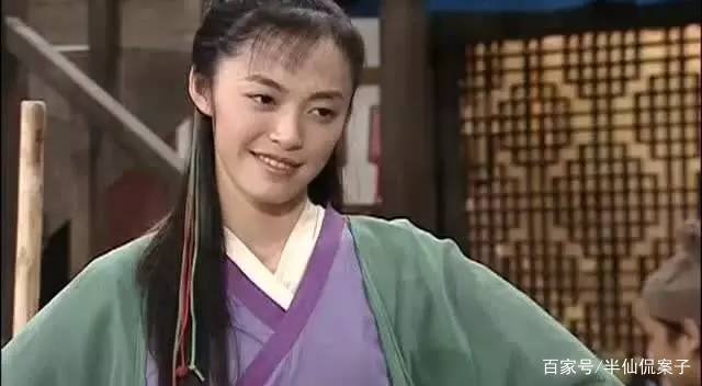 41岁姚晨发大尺度写真,蕾丝都敢外穿,她为什么这么大胆?