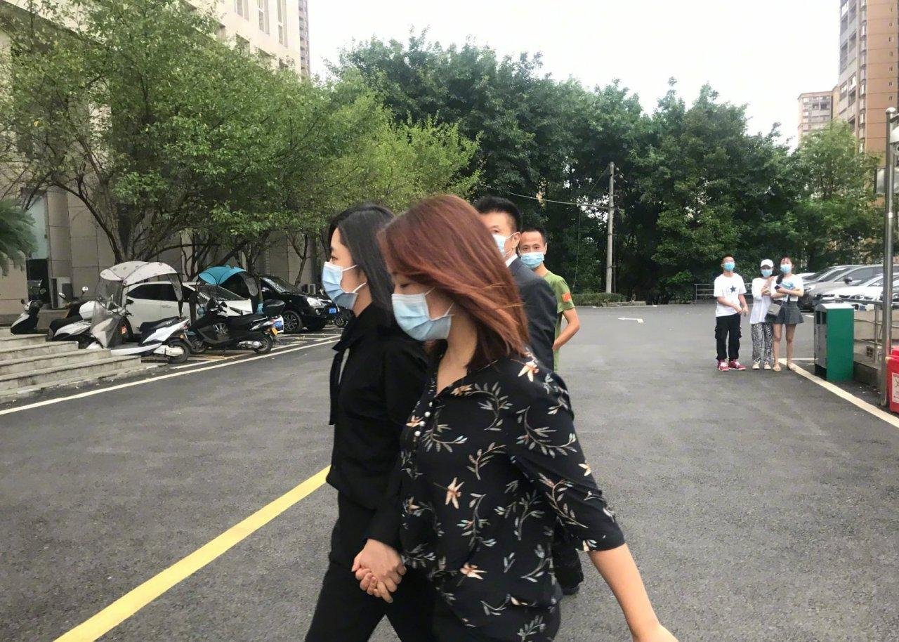 谭松韵与撞死母亲司机是同学，肇事者到底是怎样一个人？