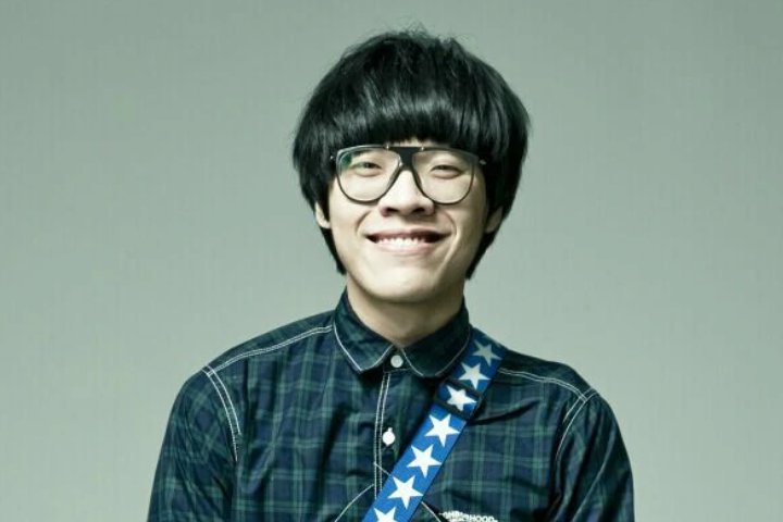 如何评价卢广仲?