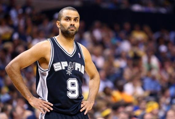 NBA：回顾过往，看帕克是如何从单薄的自行车成长