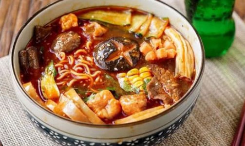 麻辣烫的梗是怎么回事？