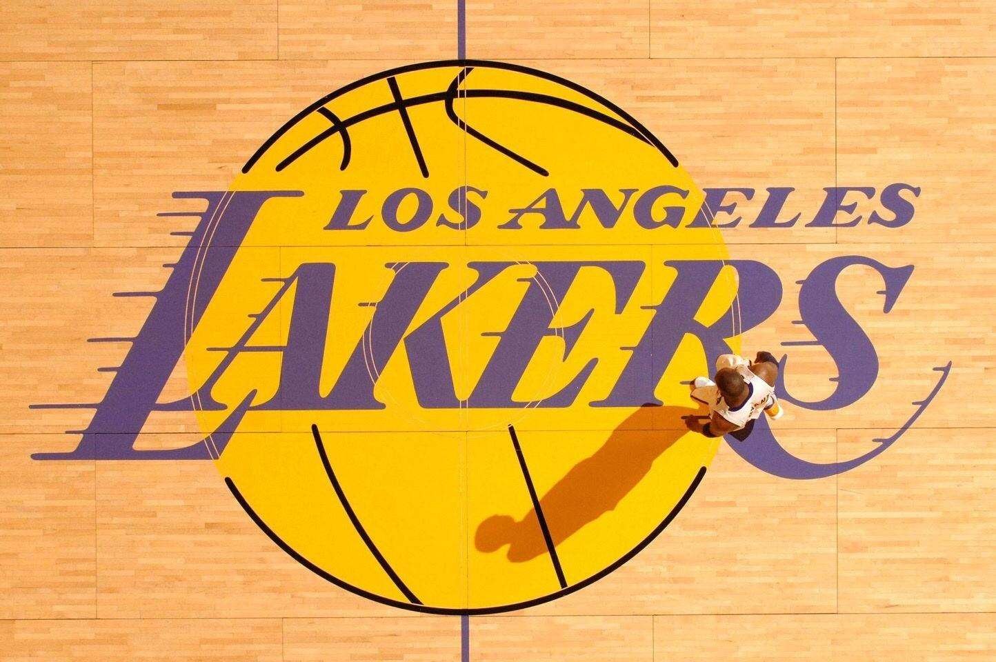 湖人创始人去世了，他对于湖人队的贡献有多大？