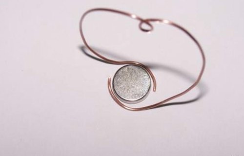 求小学生科技小制作获奖作品