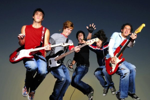 赞美少年有朝气的句子有哪些？