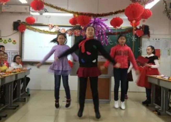 五年级元旦联欢会宣传语有哪些?