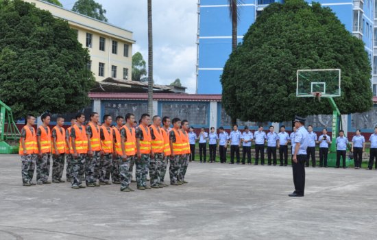 社区矫正工作机构包括哪几部分？它们的职责分别是什么？